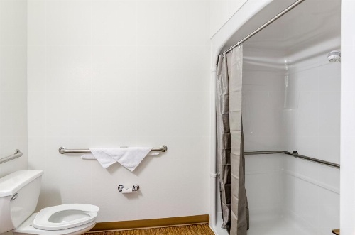 Baymont Inn & Suites Sheridan image 17