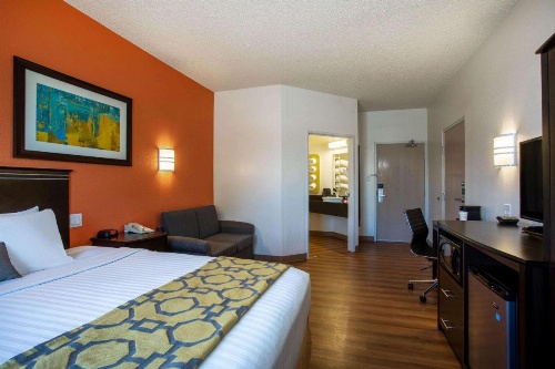 Baymont Inn & Suites Sheridan image 21